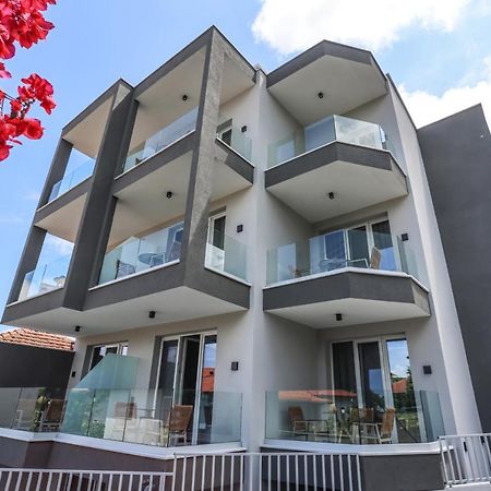 Notos Premium Holiday Apartments Pefkochori Exterior photo